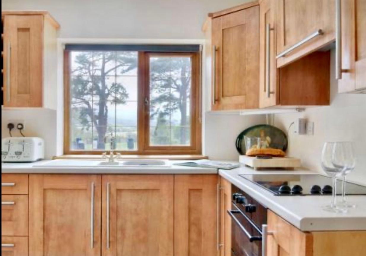 Mountain View Cottage, Hot Tub , Stunning Views Llanhamlach Exterior photo