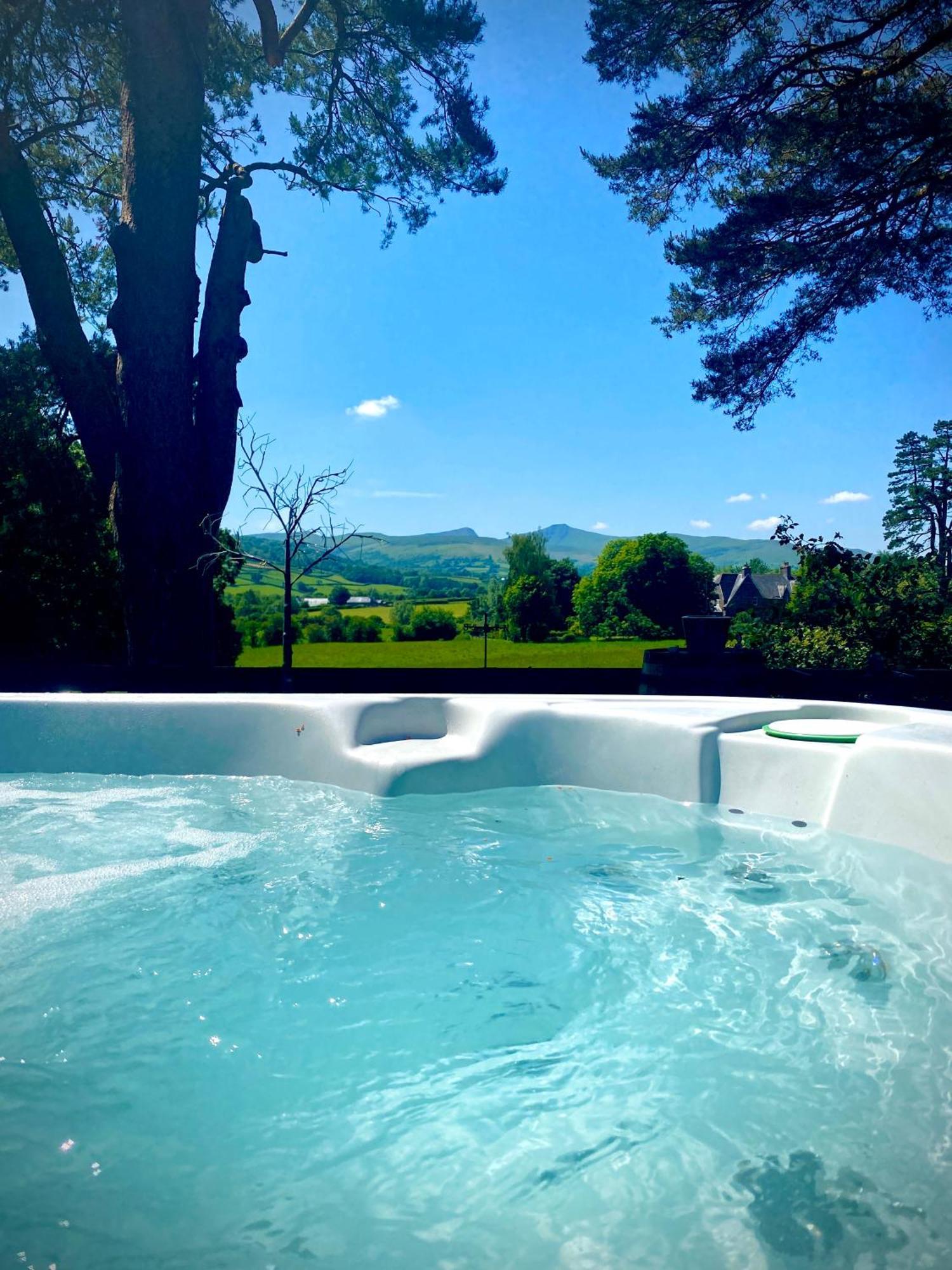 Mountain View Cottage, Hot Tub , Stunning Views Llanhamlach Exterior photo